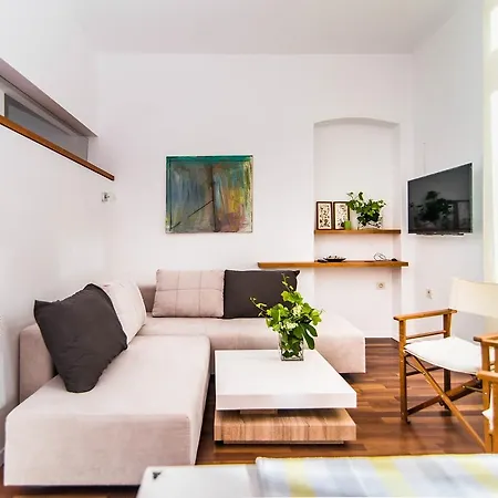 Apartment Lipovica *